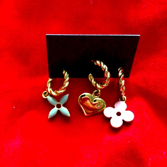LouisVuitton baby blue and pink earrings - Picture 1 of 7